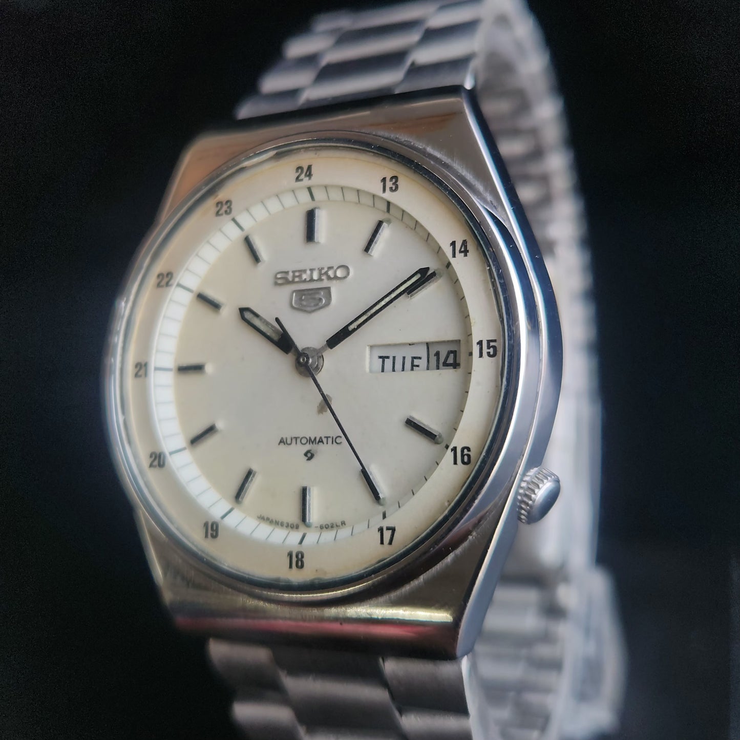 Vintage 1981 Original Seiko 5 Automatic 6309-6020 White Face 17 Jewels Day-Date Japanese Men's Wrist Watch S41