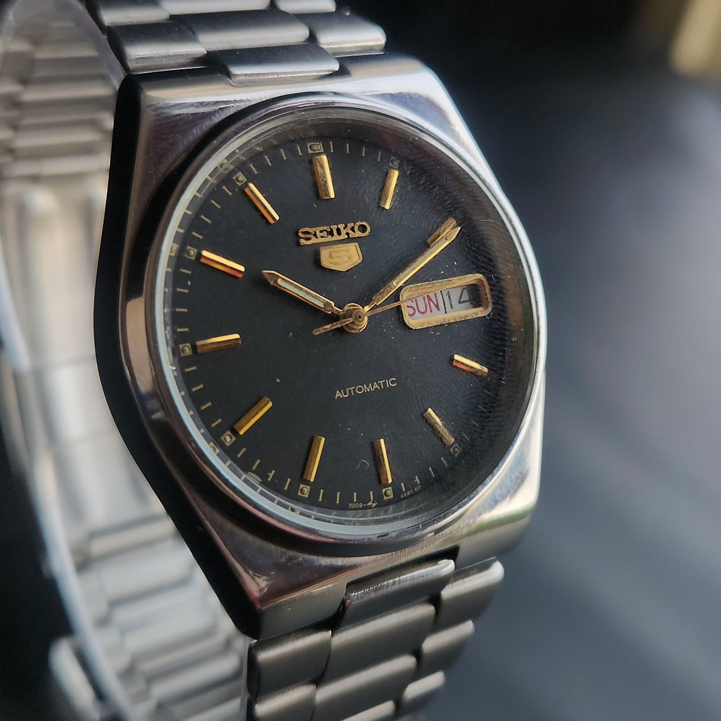 Vintage 2001 Original Seiko 5 Automatic 7009-3131 Black Face 17 Jewels Day-Date Japanese Men's Wrist Watch S59