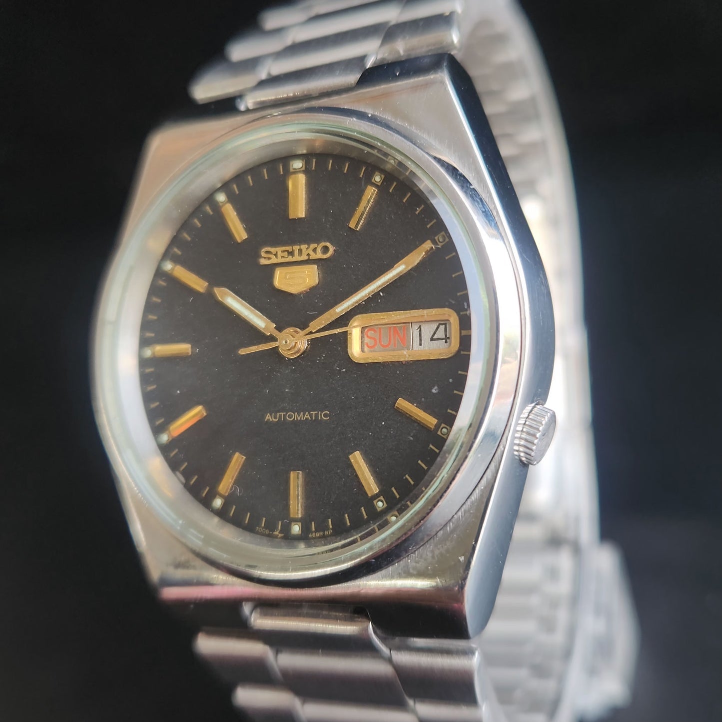 Vintage 2001 Original Seiko 5 Automatic 7009-3131 Black Face 17 Jewels Day-Date Japanese Men's Wrist Watch S59