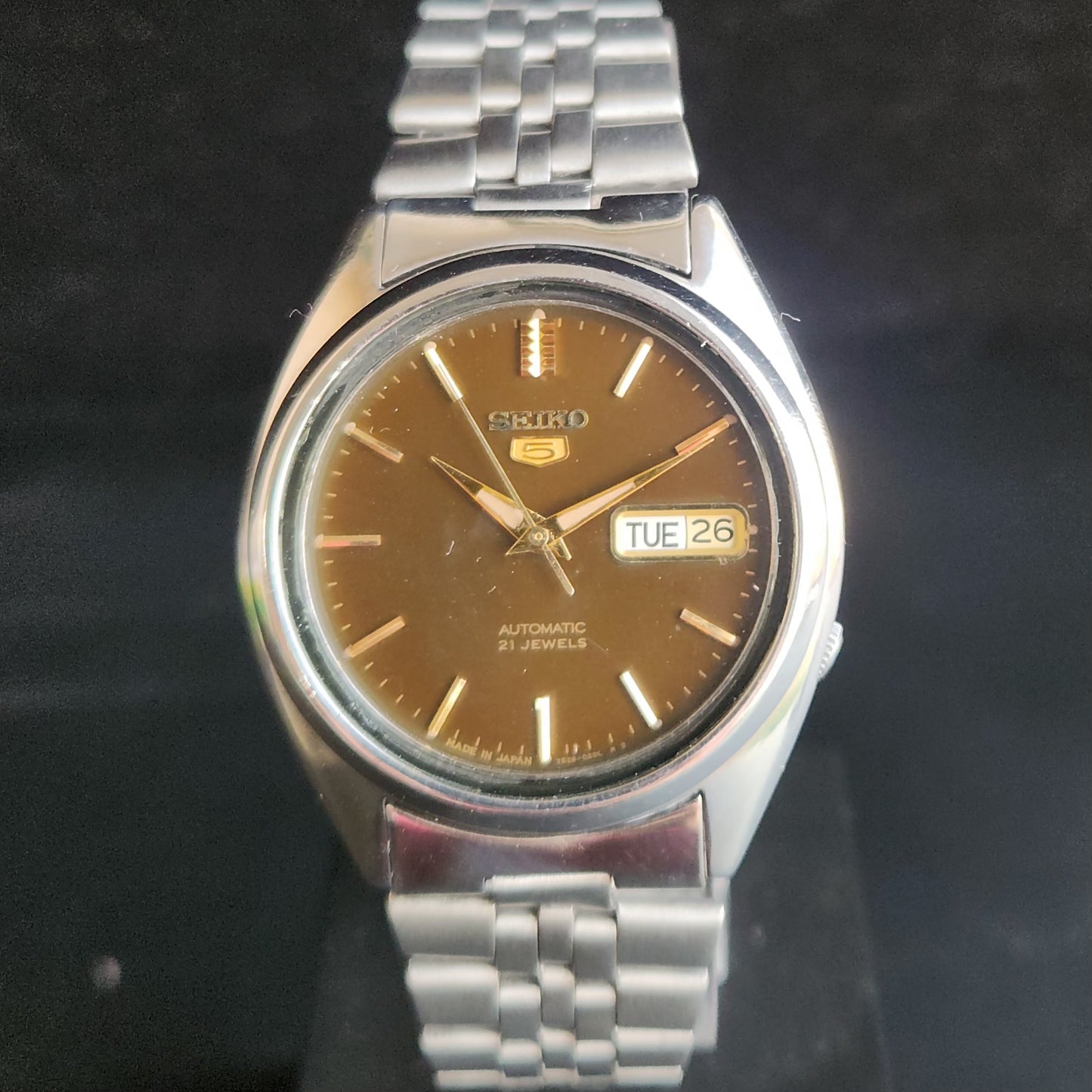 Vintage 1996 Original Seiko 5 Automatic 7S26-3180 Brown Face 21 Jewels Day-Date Japanese Men's Wrist Watch S43