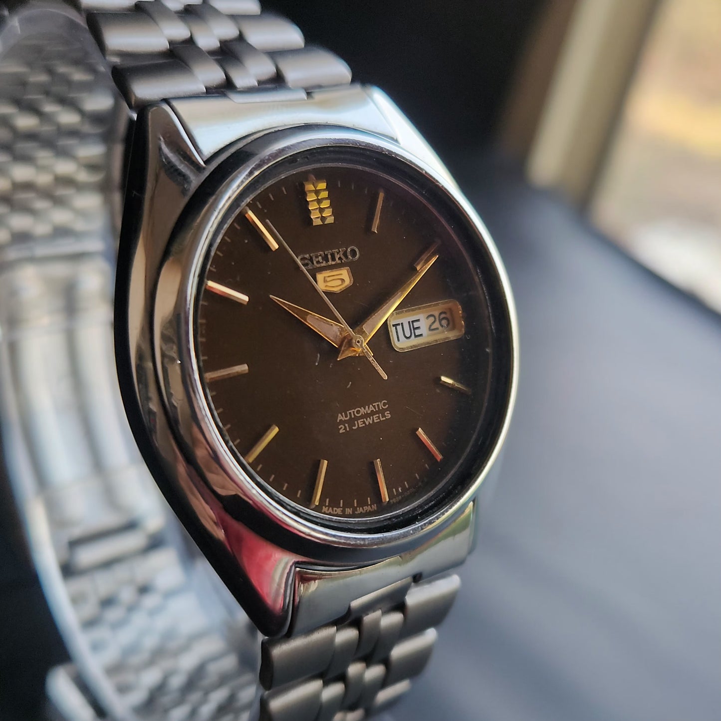Vintage 1996 Original Seiko 5 Automatic 7S26-3180 Brown Face 21 Jewels Day-Date Japanese Men's Wrist Watch S43