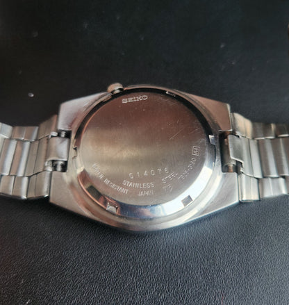 Vintage 1981 Original Seiko 5 Automatic 7009-3131 Black Face 17 Jewels Day-Date Japanese Men's Wrist Watch S44