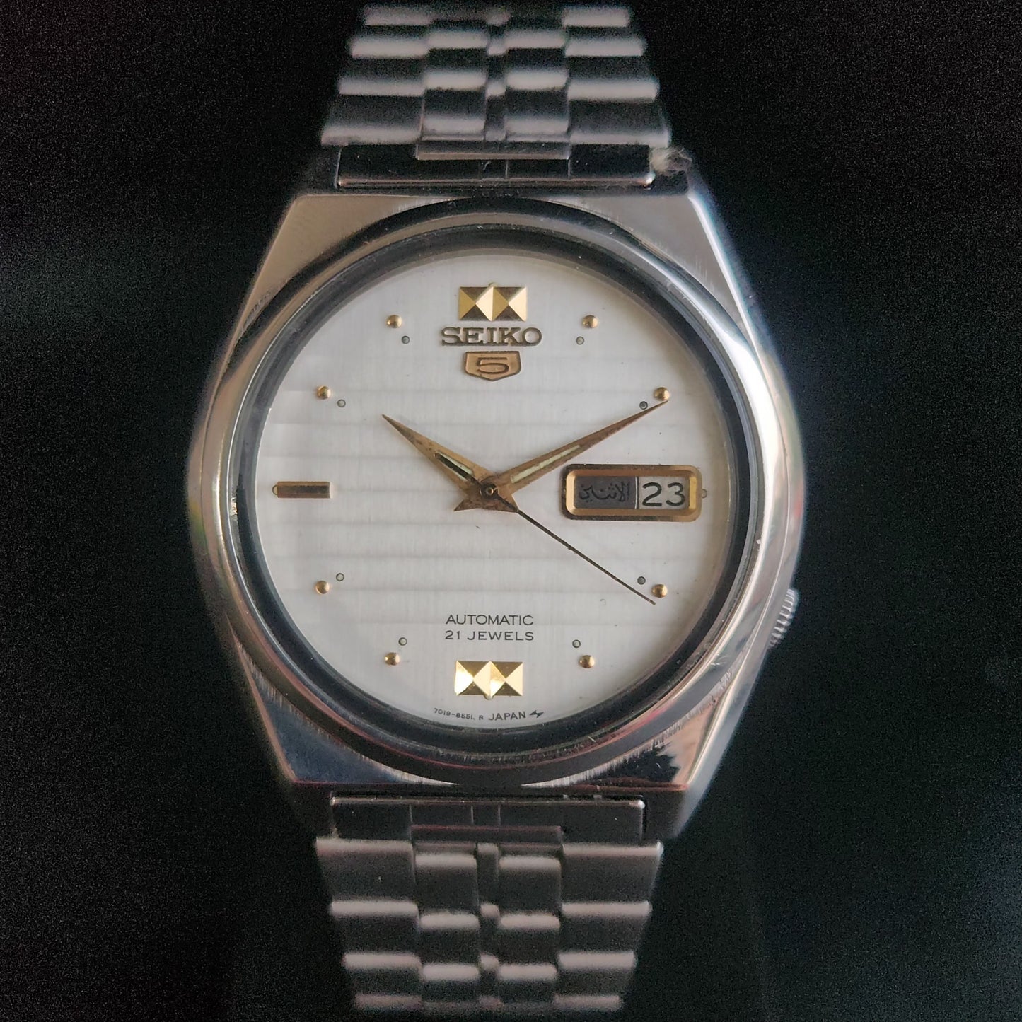 Vintage 1979 Original Seiko 5 Automatic 7009-876A White Face 17 Jewels Day-Date Japanese Men's Wrist Watch S47