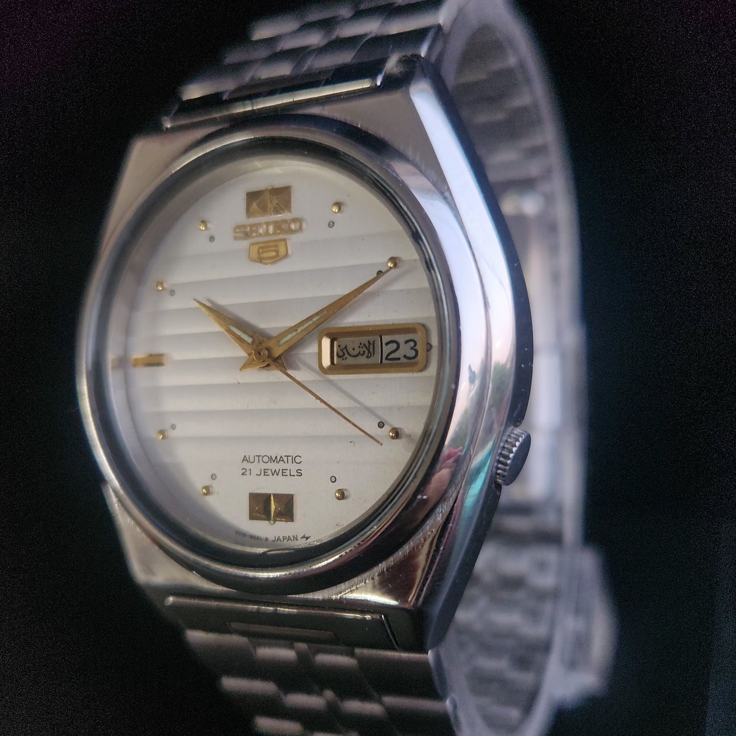 Vintage 1979 Original Seiko 5 Automatic 7009-876A White Face 17 Jewels Day-Date Japanese Men's Wrist Watch S47