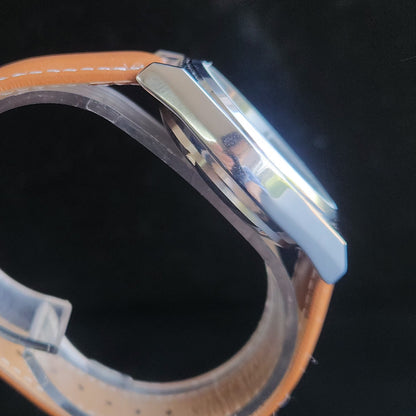 Vintage Mod Arabic Seiko 5 Automatic 17 Jewels Cal. 7009 Silver Face Brown Leather Band Day-Date Men's Wrist Watch S69