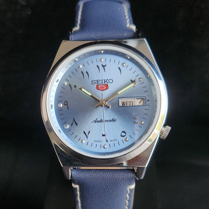 Vintage Mod Arabic Seiko 5 Automatic 17 Jewels Cal. 7009 Blue Face Blue Leather Band Day-Date Men's Wrist Watch S72