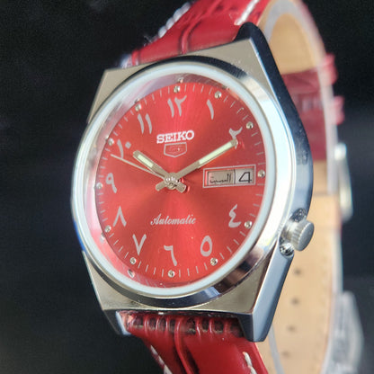 Vintage Mod Arabic Seiko 5 Automatic 17 Jewels Cal. 7009 Red Face Red Leather Band Day-Date Men's Wrist Watch S72