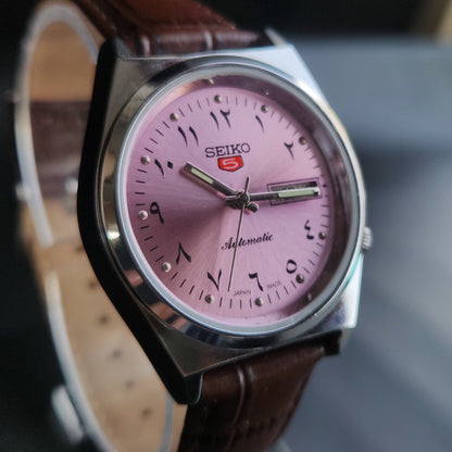 Vintage Mod Arabic Seiko 5 Automatic 17 Jewels Cal. 7009 Pink Face Brown Leather Band Day-Date Men's Wrist Watch S73