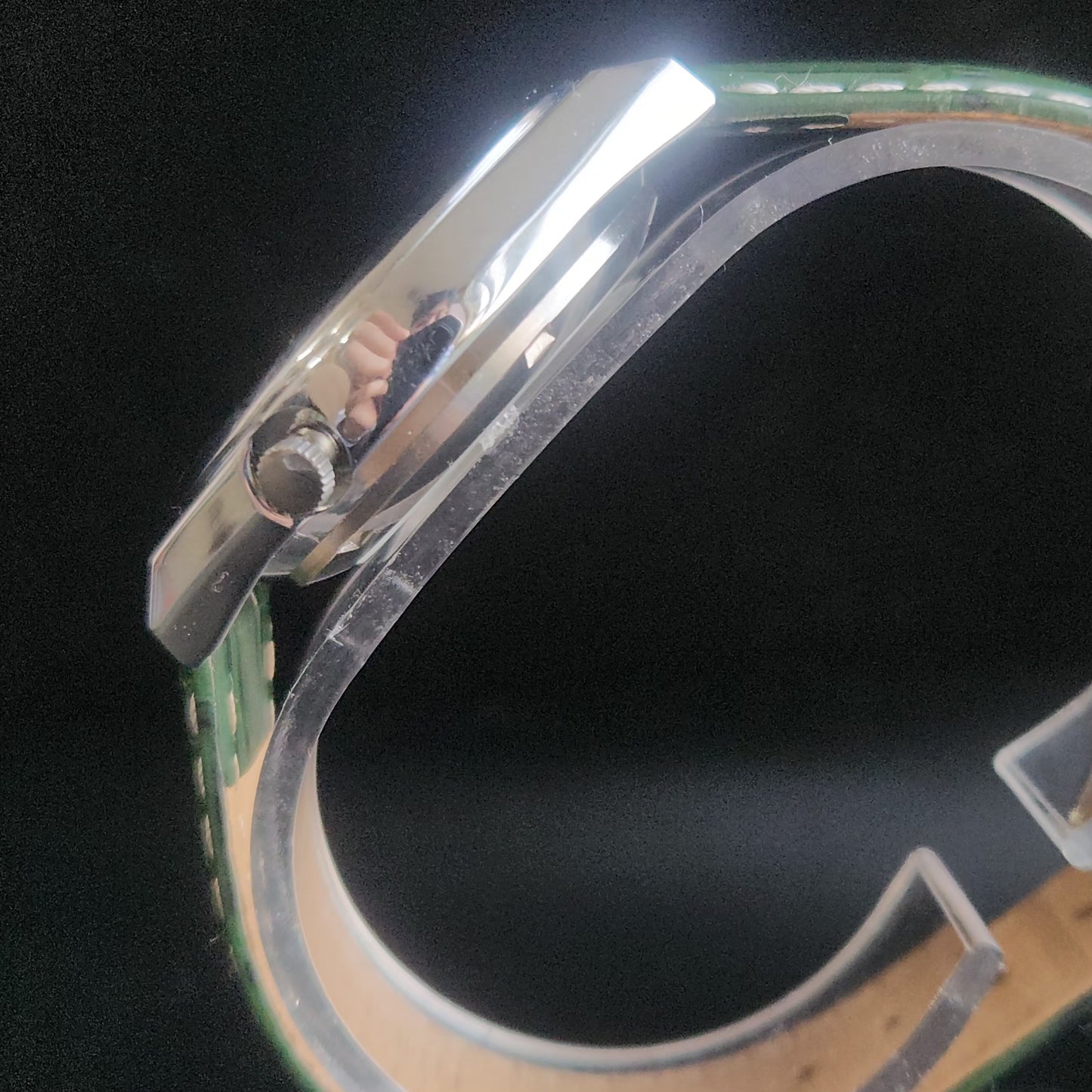 Vintage Mod Seiko 5 Automatic 17 Jewels Cal. 7009 Silver Face Green Leather Band Day-Date Men's Wrist Watch S77