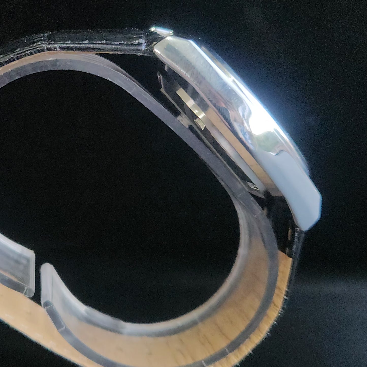 Vintage Mod Arabic Seiko 5 Automatic 17 Jewels Cal. 7009 Black Face Black Leather Band Day-Date Men's Wrist Watch S75