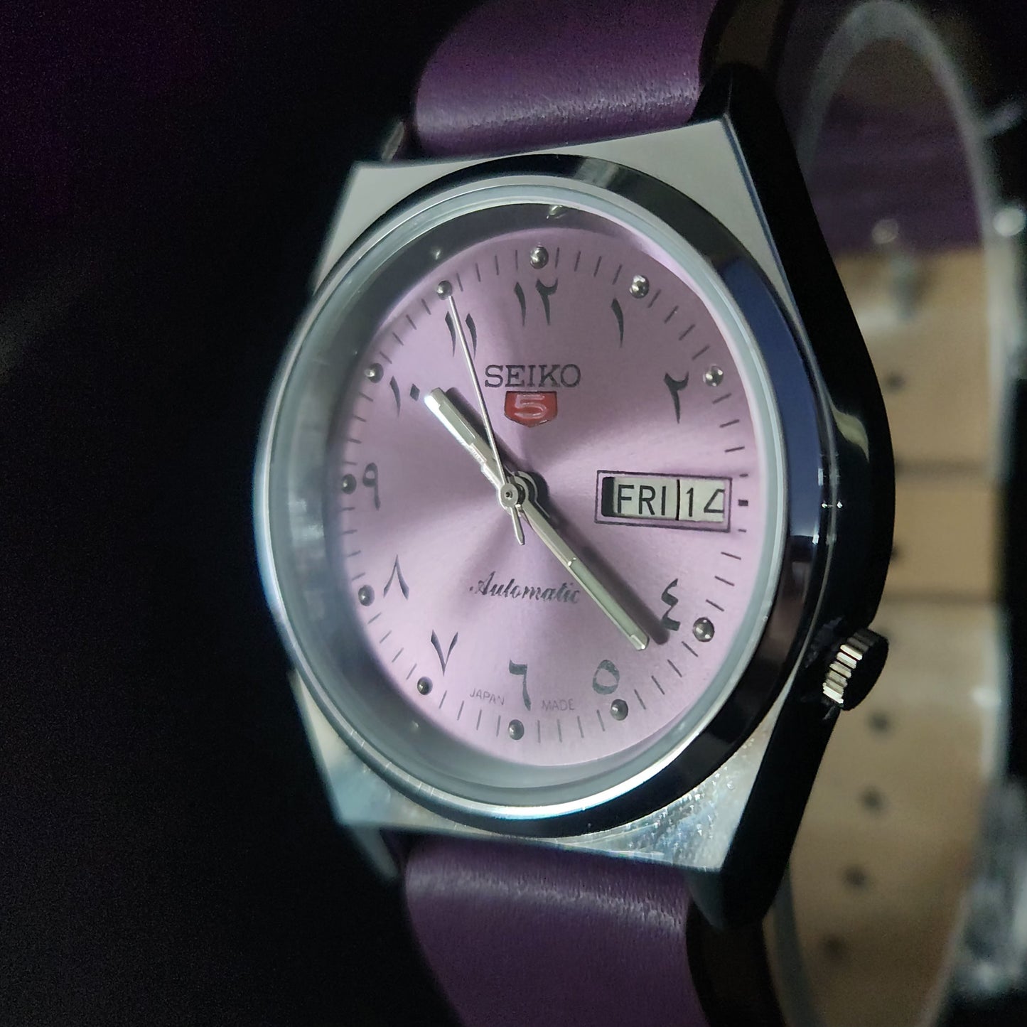 Vintage Mod Arabic Seiko 5 Automatic 17 Jewels Cal. 7009 Purple Face Purple Nato Leather Band Day-Date Men's Wrist Watch S74