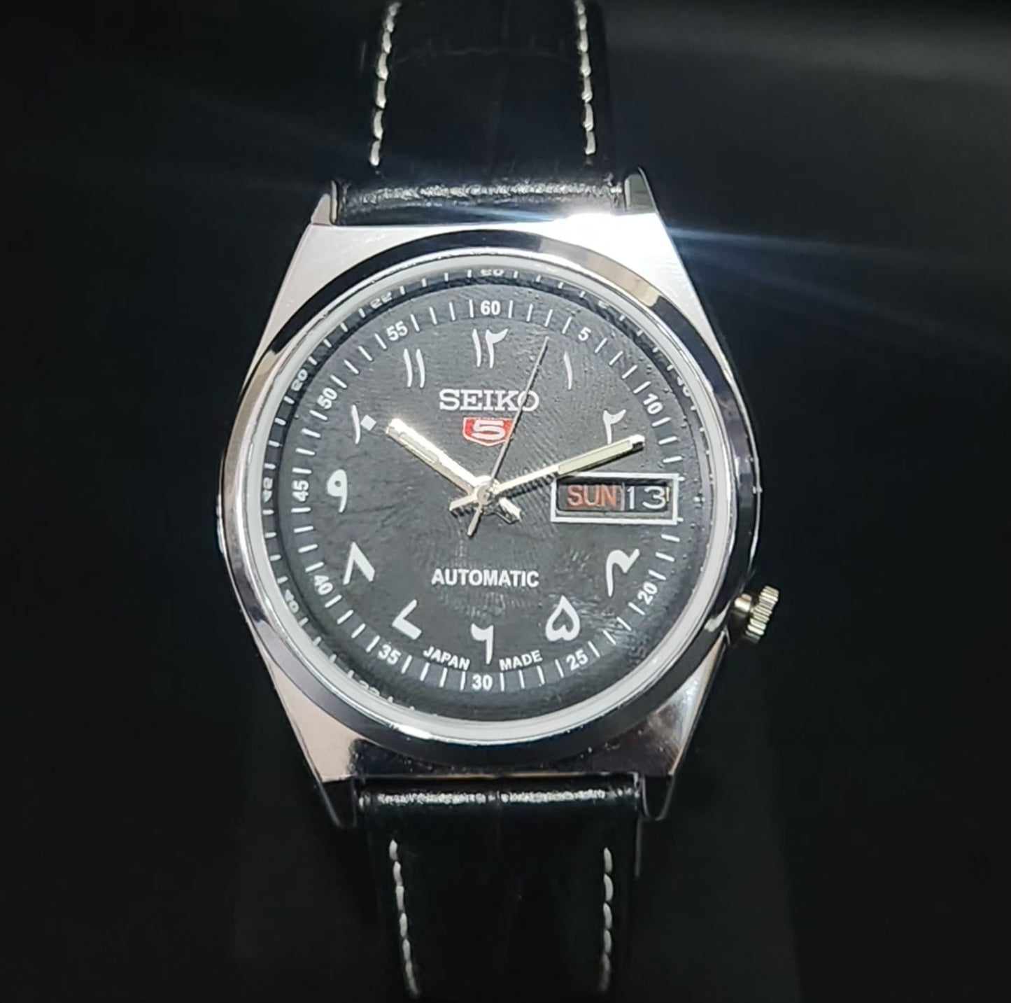 Vintage Mod Arabic Seiko 5 Automatic 17 Jewels Cal. Black Silver Face Black Leather Band Day-Date Men's Wrist Watch S76
