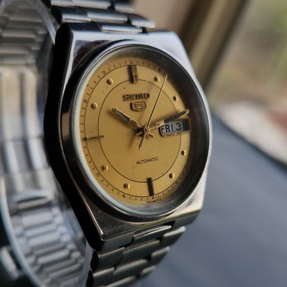 Vintage 1996 Original Seiko 5 Automatic 7S26-3040 Golden Face 21 Jewels Day-Date Japanese Men's Wrist Watch S53