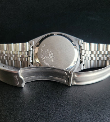 Vintage 1982 Original Seiko 5 Automatic 6309-5600 White Face 17 Jewels Day-Date Japanese Men's Wrist Watch S54