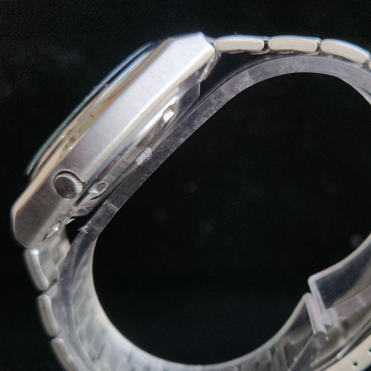 Vintage 1983 Original Seiko 5 Automatic 7009-3131 silver Face 17 Jewels Day-Date Japanese Men's Wrist Watch S54