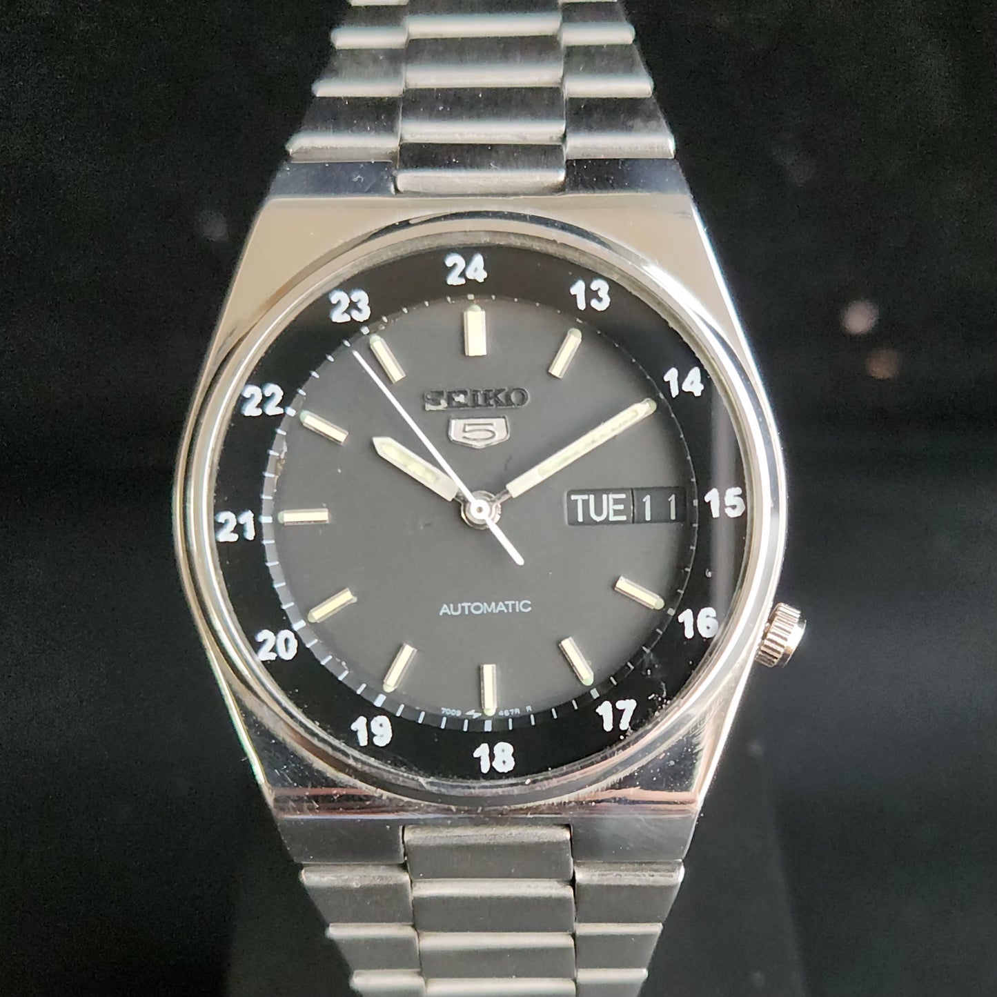Vintage 2000 Original Seiko 5 Automatic 7S26-3160 Black Face 21 Jewels Day-Date Japanese Men's Wrist Watch S56
