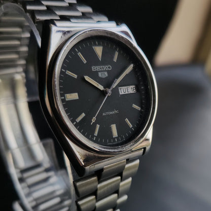 Vintage 1981 Original Seiko 5 Automatic 6309-9040 Black Face 17 Jewels Day-Date Japanese Men's Wrist Watch S63