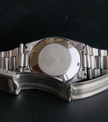 Vintage 1981 Original Seiko 5 Automatic 6309-9040 Black Face 17 Jewels Day-Date Japanese Men's Wrist Watch S63