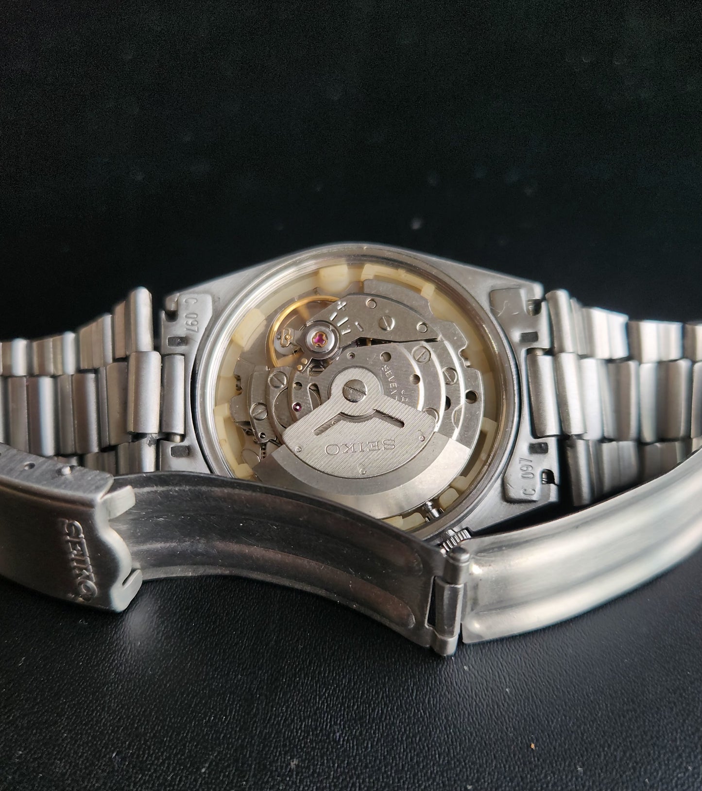Vintage 1981 Original Seiko 5 Automatic 6309-9040 Black Face 17 Jewels Day-Date Japanese Men's Wrist Watch S63