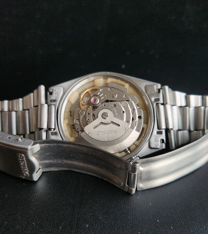 Vintage 1981 Original Seiko 5 Automatic 6309-9040 Black Face 17 Jewels Day-Date Japanese Men's Wrist Watch S63