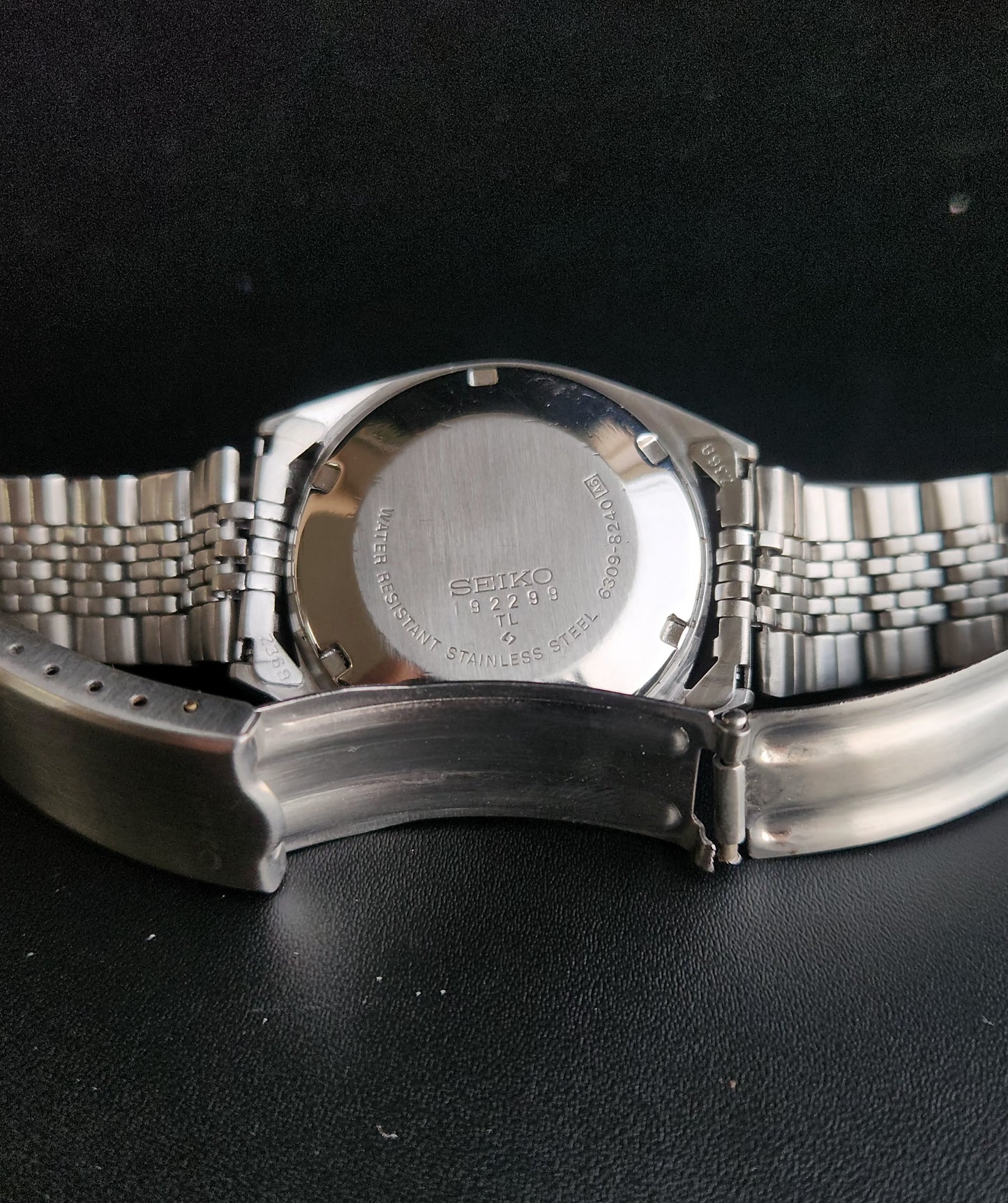 Vintage 1981 Original Seiko 5 Automatic 6309-8240 Grey Face 17 Jewels Day-Date Japanese Men's Wrist Watch S80