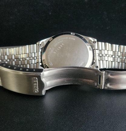 Vintage 1979 Original Seiko 5 Automatic 7009-6001 Grey Face 17 Jewels Day-Date Japanese Men's Wrist Watch S66