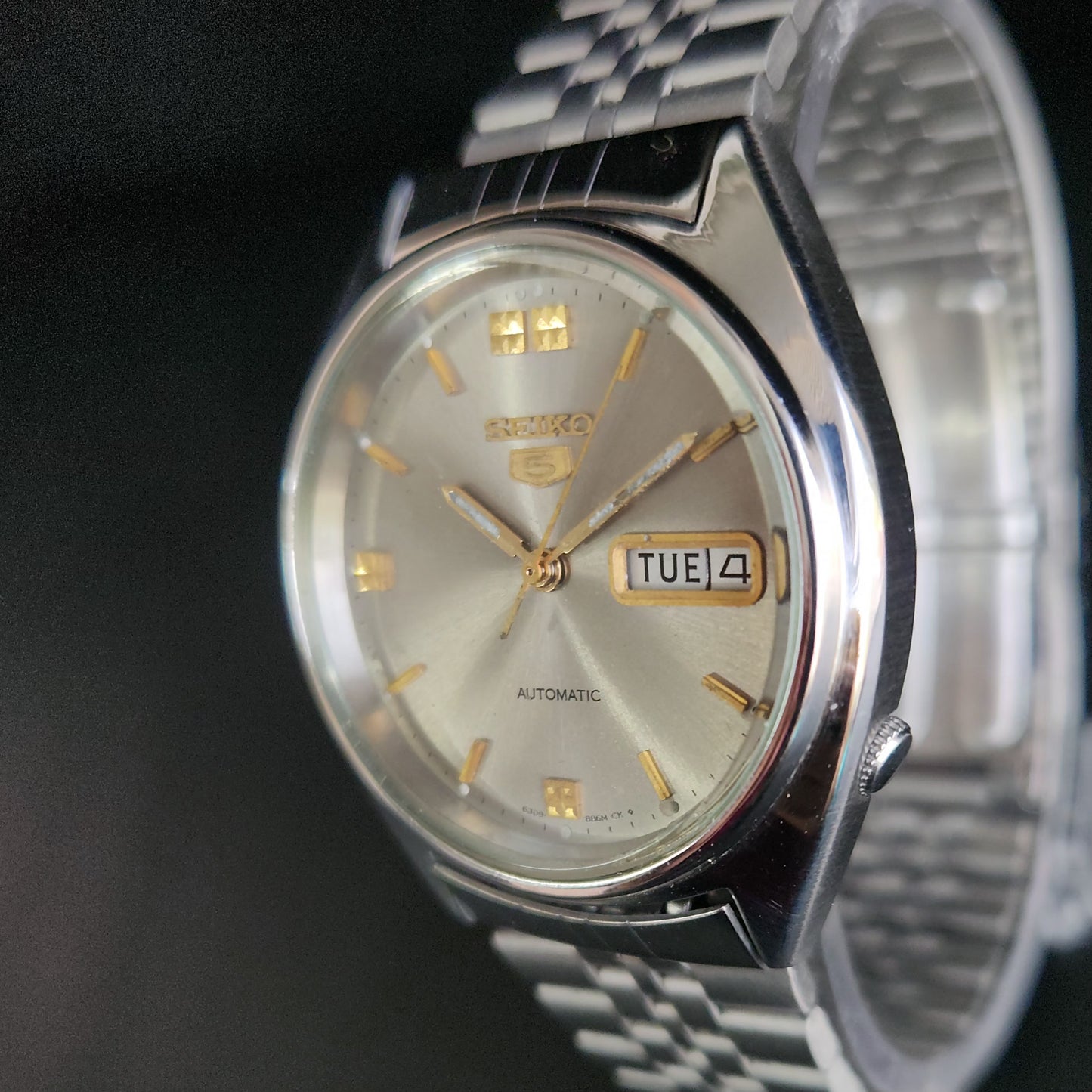 Vintage 1985 Original Seiko 5 Automatic 6309-8840 Grey Face 17 Jewels Day-Date Japanese Men's Wrist Watch S67
