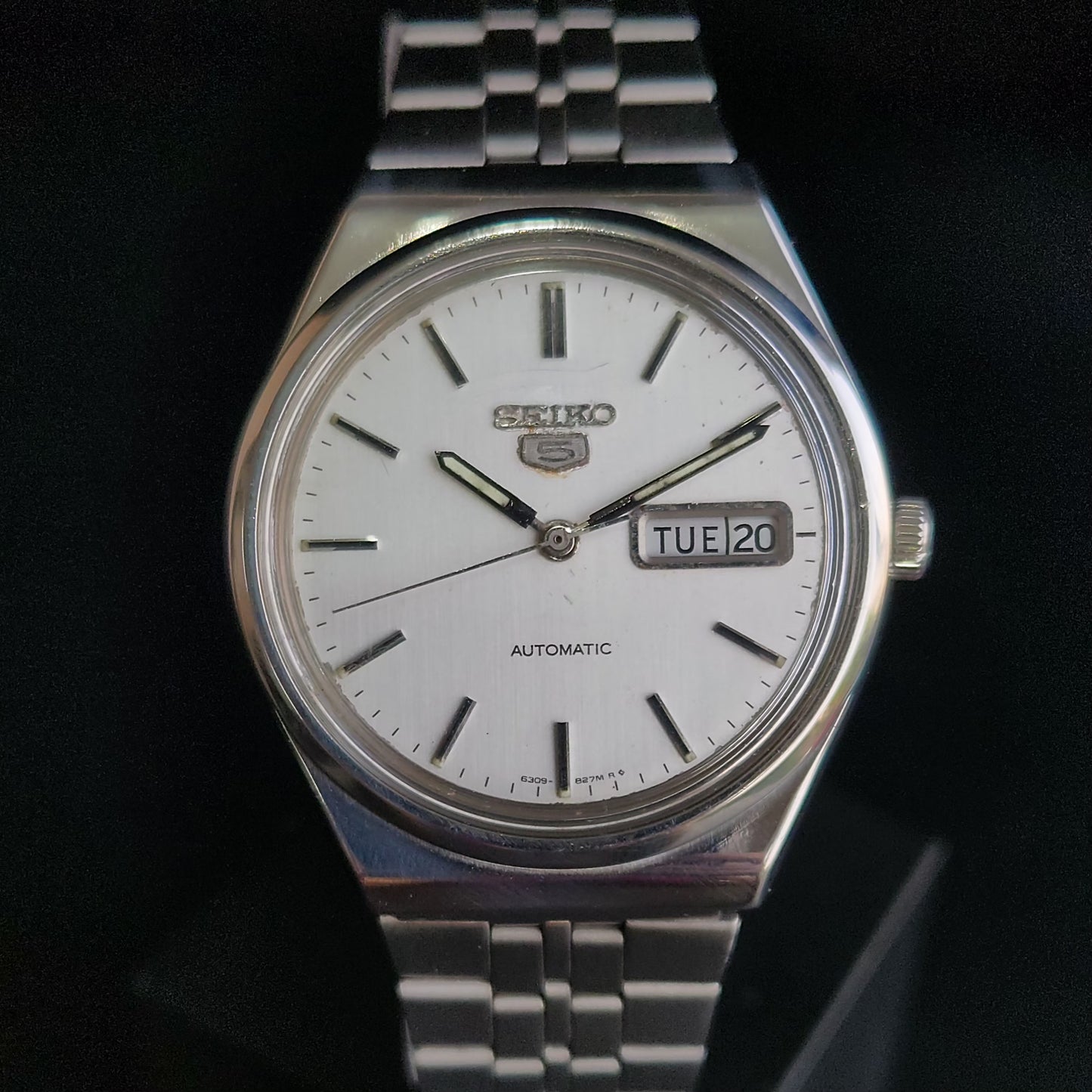 Vintage 1985 Original Seiko 5 Automatic 6309-8960 White Face 17 Jewels Day-Date Japanese Men's Wrist Watch S68