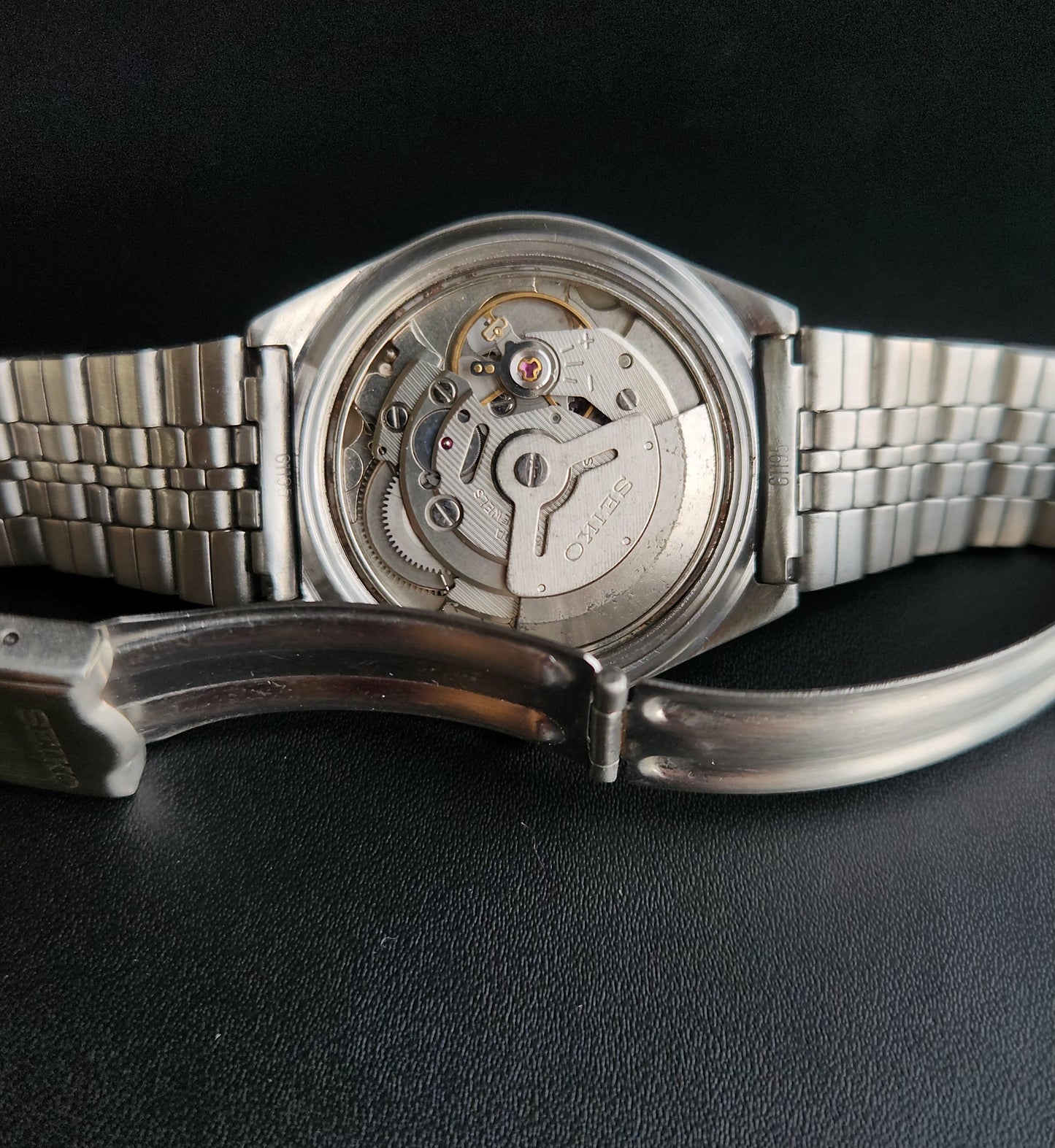 Vintage 1985 Original Seiko 5 Automatic 6309-8960 White Face 17 Jewels Day-Date Japanese Men's Wrist Watch S68