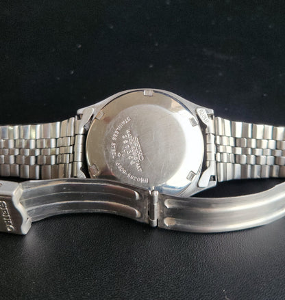 Vintage 1983 Original Seiko 5 Automatic 6309-5820 White Face 17 Jewels Day-Date Japanese Men's Wrist Watch S84