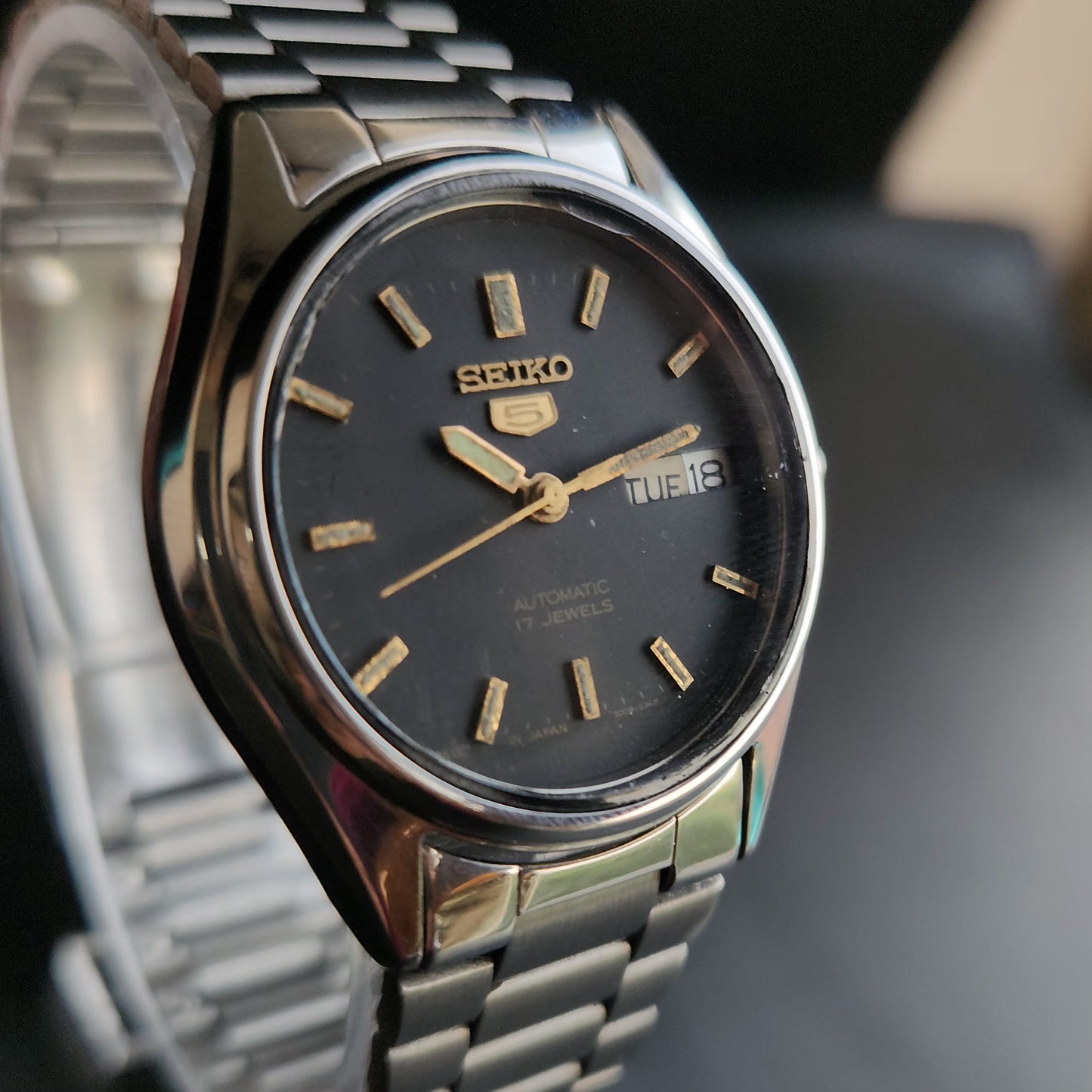 Vintage 1977 Original Seiko 5 Automatic 6309-6240 Black Face 17 Jewels Day-Date Japanese Men's Wrist Watch S83