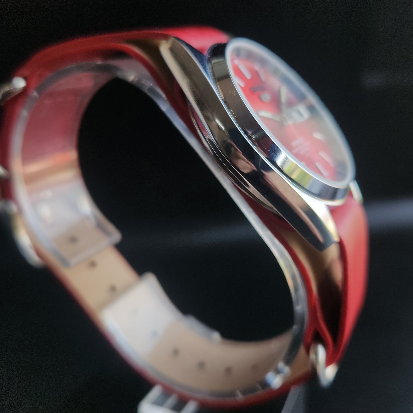 Vintage Mod Seiko 5 Automatic 17 Jewels Cal. 7009 Red Face Red Nato Leather Band Day-Date Men's Wrist Watch Sk