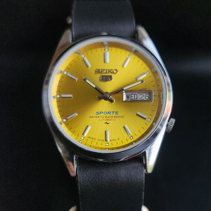 Vintage Mod Seiko 5 Automatic 17 Jewels Cal. 7009 Yellow Face Black Nato Leather Band Day-Date Men's Wrist Watch SK