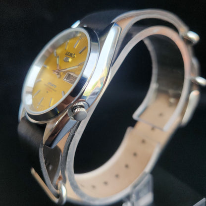 Vintage Mod Seiko 5 Automatic 17 Jewels Cal. 7009 Yellow Face Black Nato Leather Band Day-Date Men's Wrist Watch SK