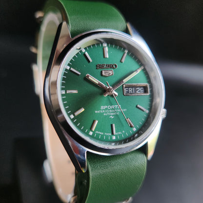 Vintage Mod Seiko 5 Automatic 17 Jewels Cal. 7009 Green Face Green Nato Leather Band Day-Date Men's Wrist Watch SK