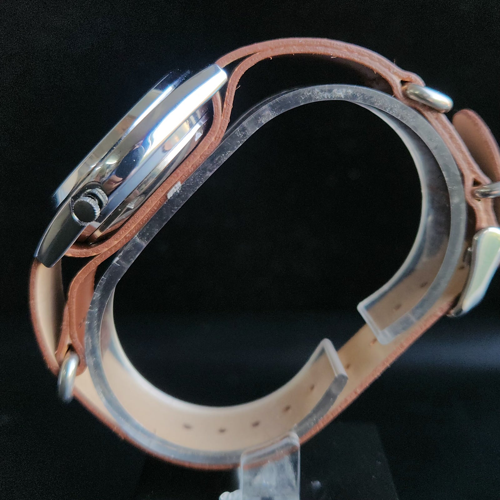 Vintage Mod Seiko 5 Automatic 17 Jewels Cal. 7009 Silver Face Brown Leather Band Day-Date Men's Wrist Watch Sk