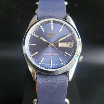 Vintage Mod Seiko 5 Automatic 17 Jewels Cal. 7009 Blue Face Blue Nato Leather Band Day-Date Men's Wrist Watch Sk