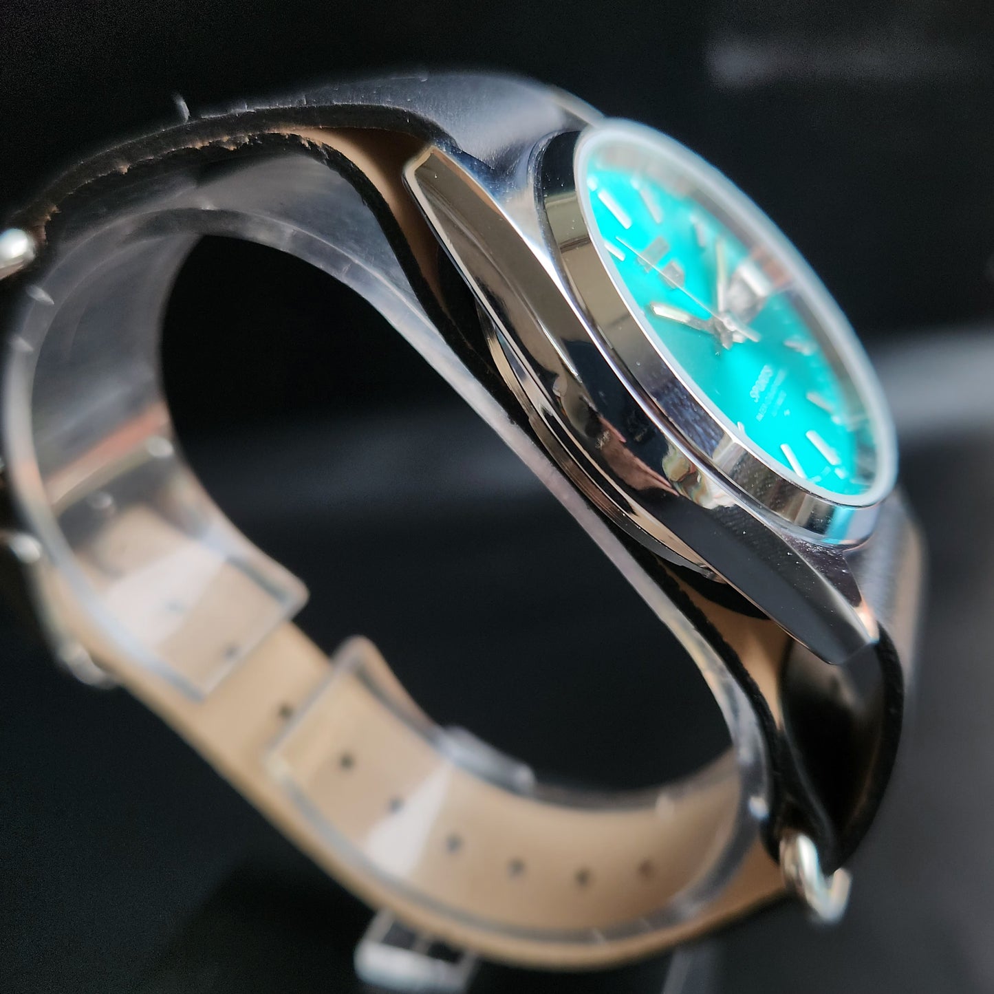 Vintage Mod Seiko 5 Automatic 17 Jewels Cal. 7009 Turquoise Face Black Nato Leather Band Day-Date Men's Wrist Watch Sk