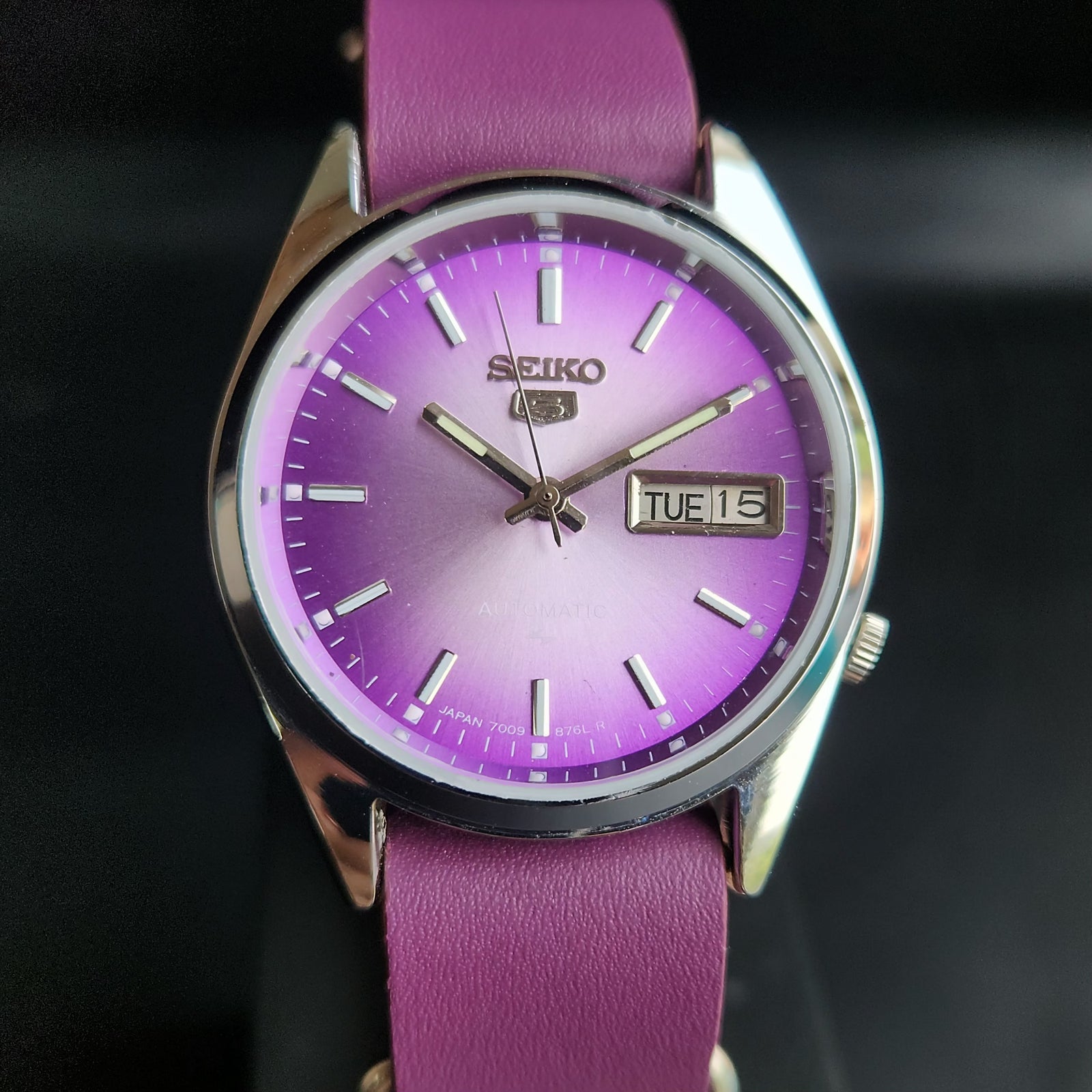 Vintage Mod  Seiko 5 Automatic 17 Jewels Cal. 7009 Purple Face Purple Nato Leather Band Day-Date Men's Wrist Watch Sk
