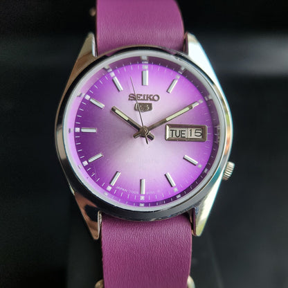 Vintage Mod  Seiko 5 Automatic 17 Jewels Cal. 7009 Purple Face Purple Nato Leather Band Day-Date Men's Wrist Watch Sk