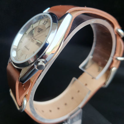 Vintage Mod  Seiko 5 Automatic 17 Jewels Cal. 7009 Silver Face Brown Nato Leather Band Day-Date Men's Wrist Watch Sk