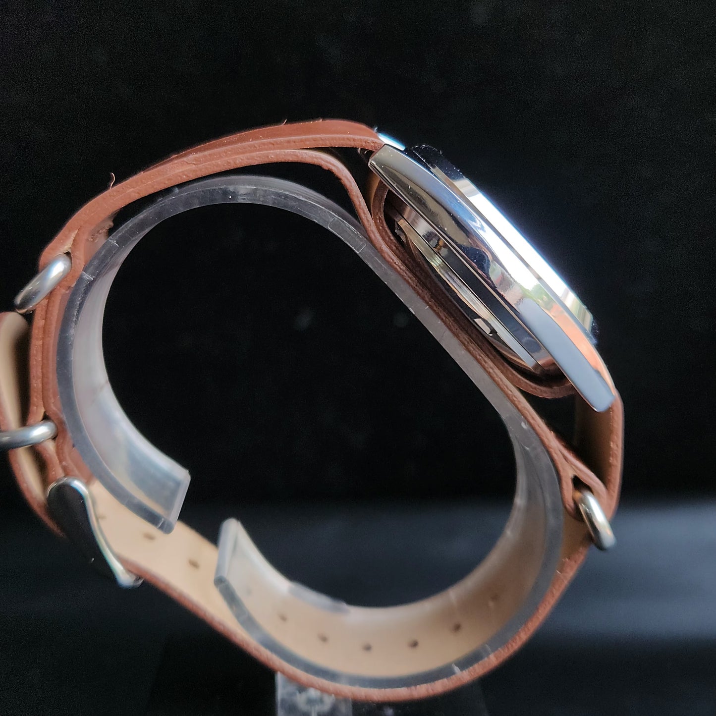 Vintage Mod  Seiko 5 Automatic 17 Jewels Cal. 7009 Silver Face Brown Nato Leather Band Day-Date Men's Wrist Watch Sk