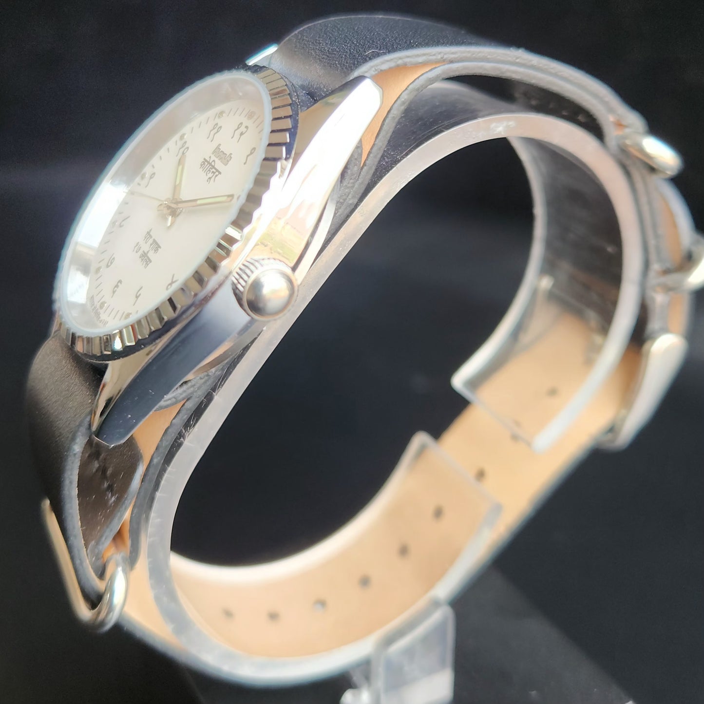 Vintage Mod HMT Kohinoor Devanagari Hand Winding 17 Jewels White Face Fluted Bezel Black Croco Leather Strap Men's Wrist Watch S87