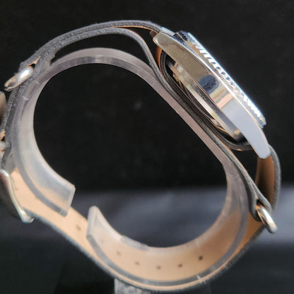 Vintage Mod HMT Kohinoor Devanagari Hand Winding 17 Jewels White Face Fluted Bezel Black Croco Leather Strap Men's Wrist Watch S87