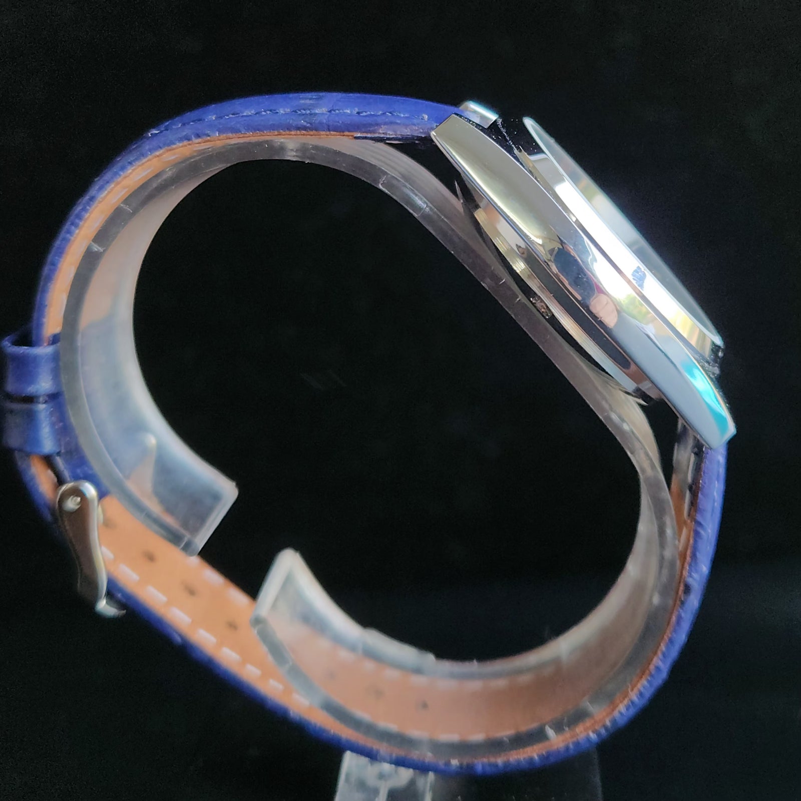 Vintage Mod  Seiko 5 Automatic 17 Jewels Cal. 7009 Blue Face Blue Leather Band Day-Date Men's Wrist Watch Sk