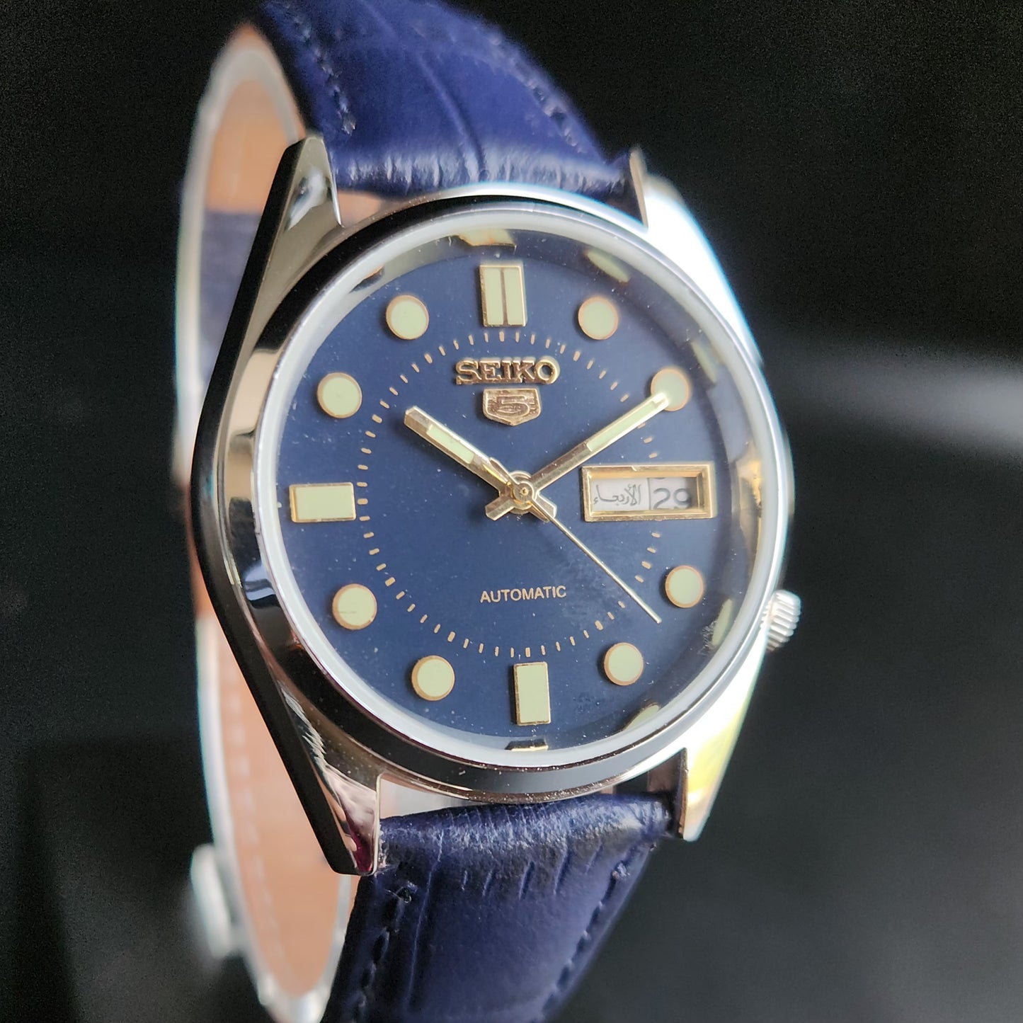 Vintage Mod  Seiko 5 Automatic 17 Jewels Cal. 7009 Blue Face Blue Leather Band Day-Date Men's Wrist Watch Sk