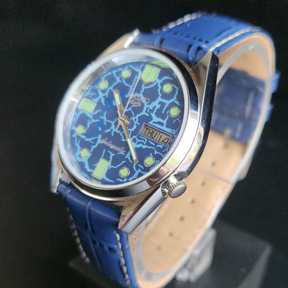 Vintage Mod Seiko 5 Automatic 17 Jewels Cal. 7009 Blue Face Blue Leather Band Day-Date Men's Wrist Watch Sk