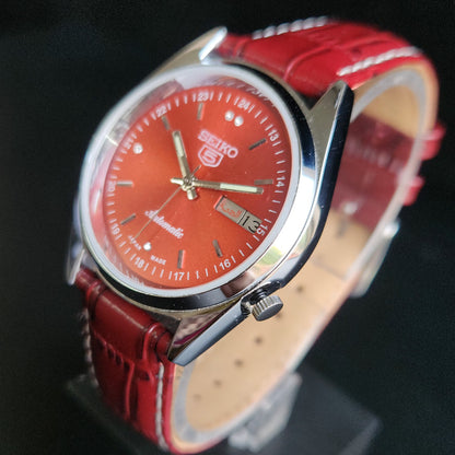 Vintage Mod  Seiko 5 Automatic 17 Jewels Cal. 7009 Red Face Red Leather Band Day-Date Men's Wrist Watch Sk