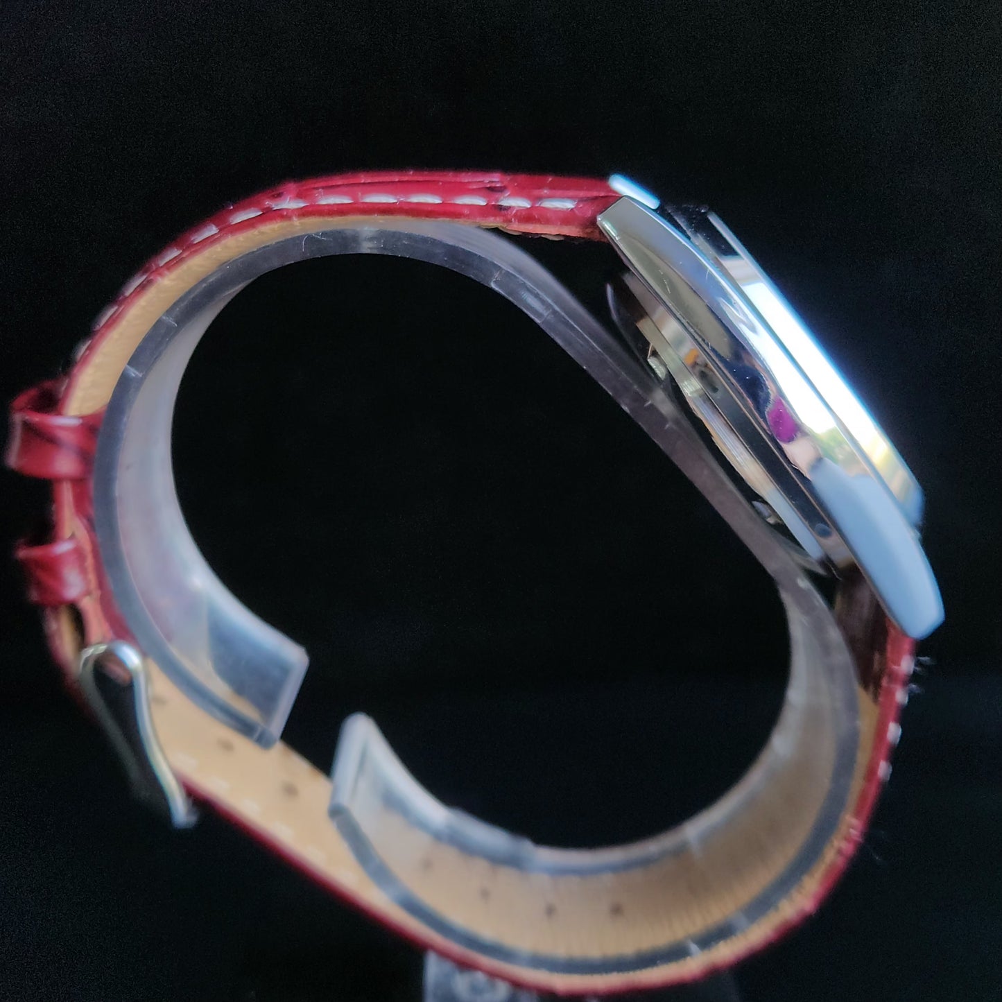 Vintage Mod  Seiko 5 Automatic 17 Jewels Cal. 7009 Red Face Red Leather Band Day-Date Men's Wrist Watch Sk