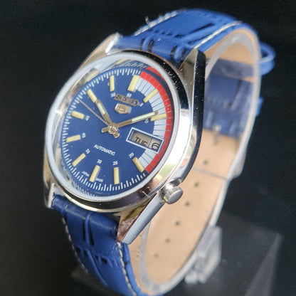 Vintage Mod Seiko 5 Automatic 17 Jewels Cal. 7009 Blue Face Blue Leather Band Day-Date Men's Wrist Watch Sk
